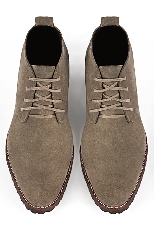 Tan beige dress ankle boots for men. Round toe. Flat rubber soles. Top view - Florence KOOIJMAN
